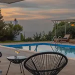 Вилла Vainas Belvedere *