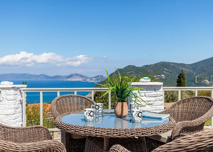 Vainas Belvedere Villa *
